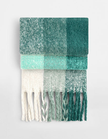 Fluffy Check Scarf