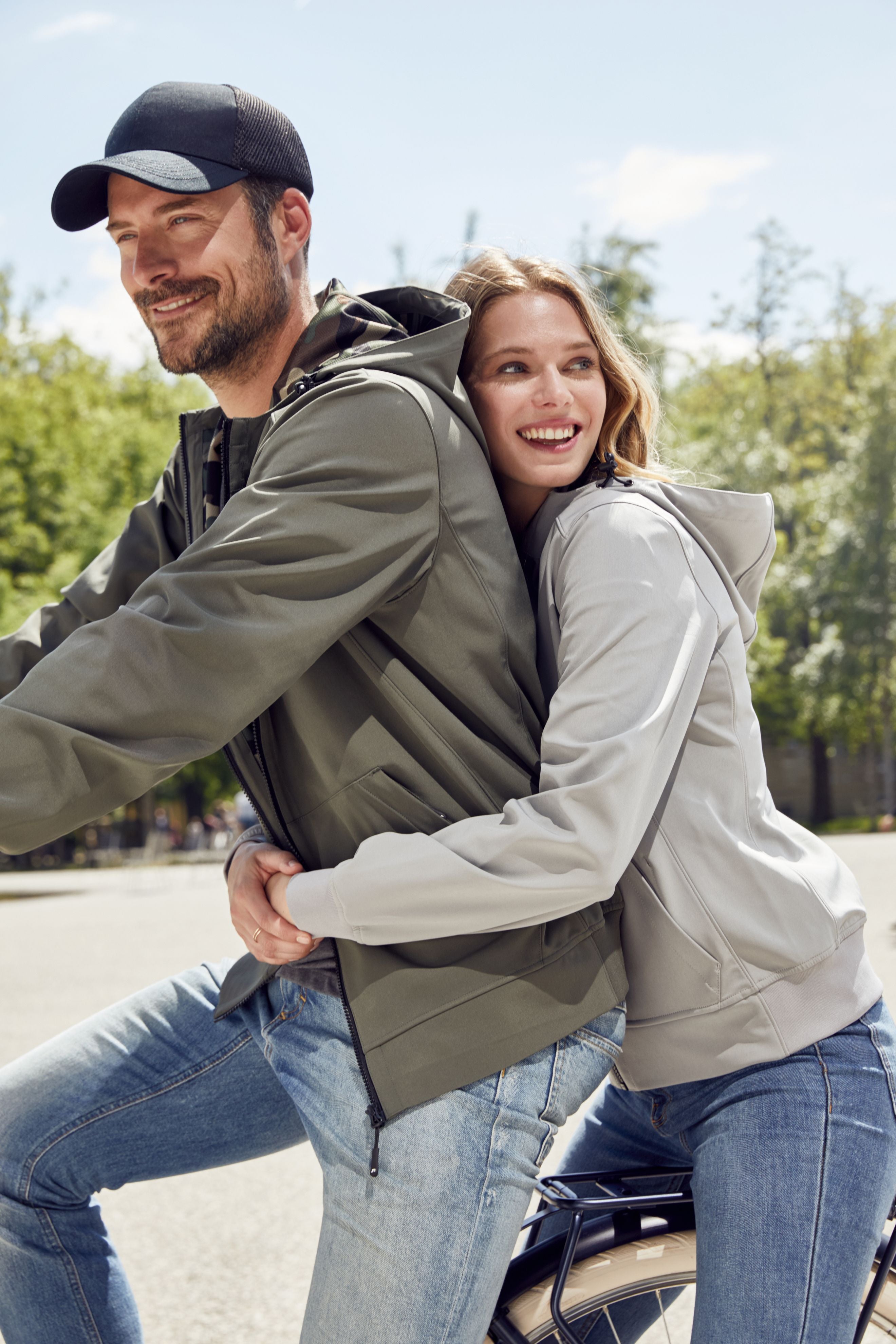 Men's Hooded Softshell Jacket