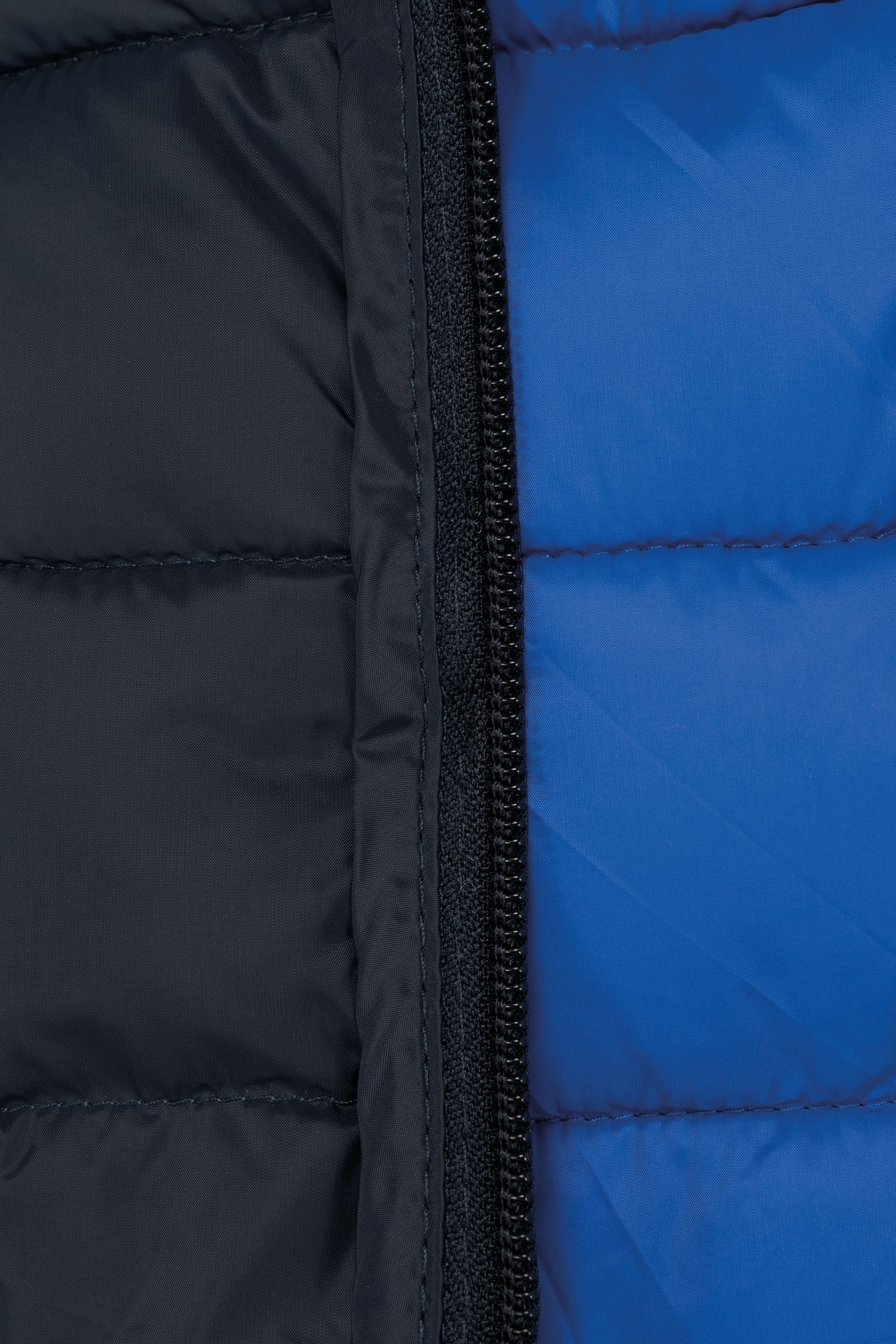 Men’s lightweight sleeveless down jacket